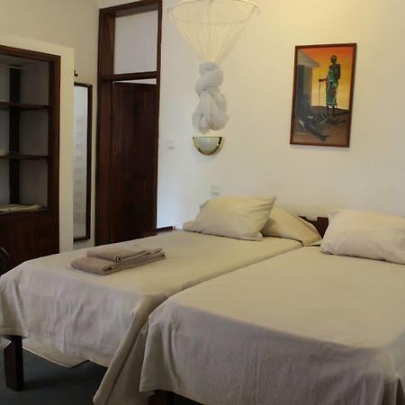 Pensao Residencial Reggio Emilia Hotel Pemba Buitenkant foto