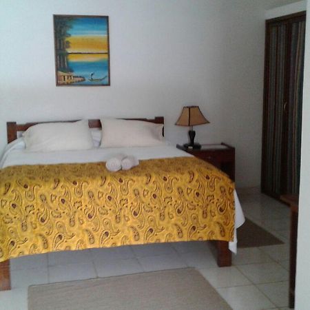 Pensao Residencial Reggio Emilia Hotel Pemba Buitenkant foto